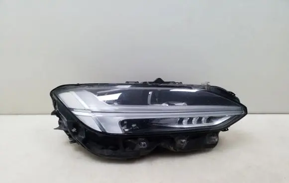 Volvo S90, V90 Headlight/headlamp 31655199