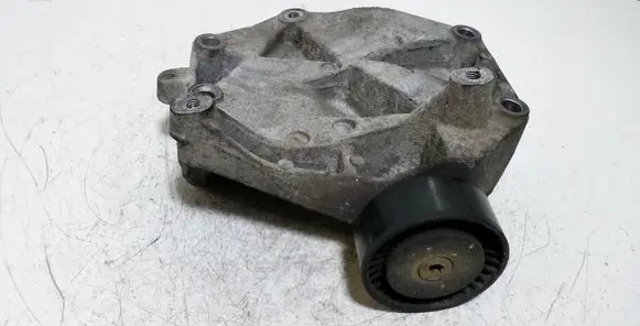 Opel Vectra C A/C compressor mount bracket 155187675