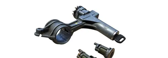 Volvo 240 Ignition lock 1330535