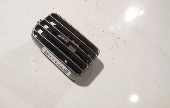 Subaru Forester SG Dash center air vent grill 