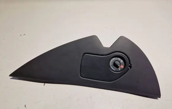 Renault Kadjar Dashboard side end trim 689204333R