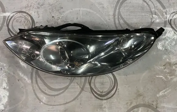 Peugeot 407 Headlight/headlamp