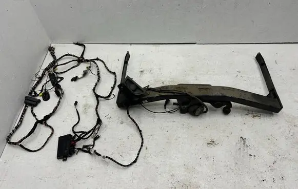 Volkswagen Tiguan Tow bar set 5N0803880Q 1K0907383G