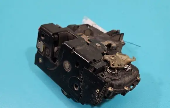 Front door lock