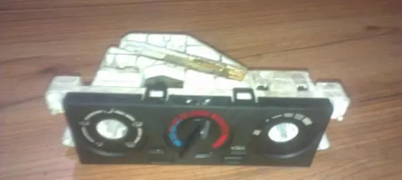 Nissan Almera Climate control unit