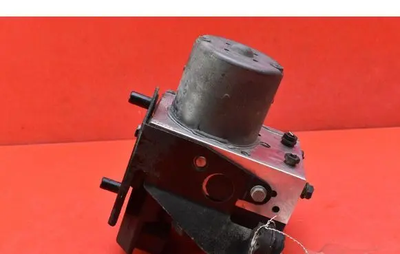 BMW 5 E39 ABS Pump 6756340