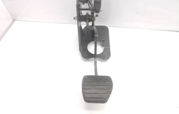 Renault Espace - Grand espace IV Brake pedal 8200147548
