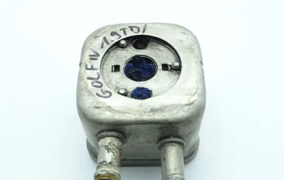Volkswagen Golf IV Engine oil radiator 