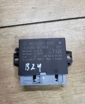 Mercedes-Benz E W212 Parking PDC control unit/module A0009008004