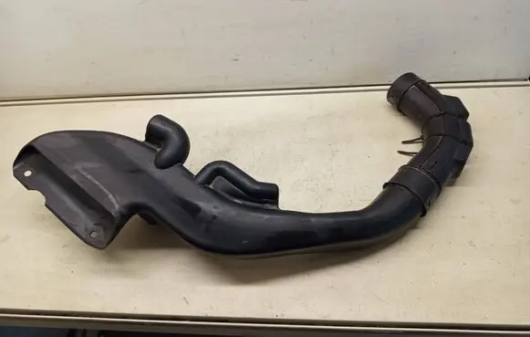 Nissan Qashqai+2 Air intake duct part 1082910S01 BB50A
