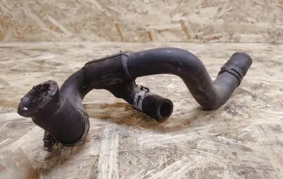 Mercedes-Benz S W220 Engine coolant pipe/hose A2205012282