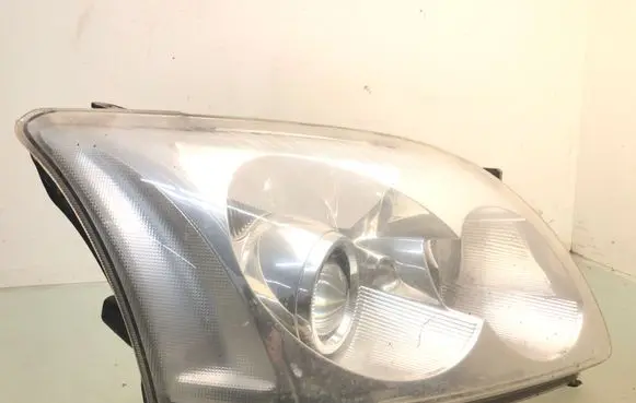 Toyota Avensis T250 Headlight/headlamp KOITO0543