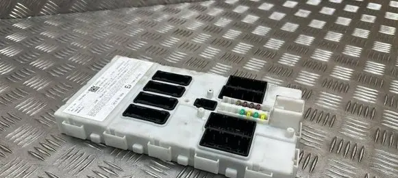 BMW 3 F30 F35 F31 Other control units/modules 684390102 5C8M19F01 8695523905