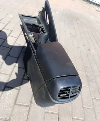 Hyundai Elantra VII Glove box central console 846P2AA000