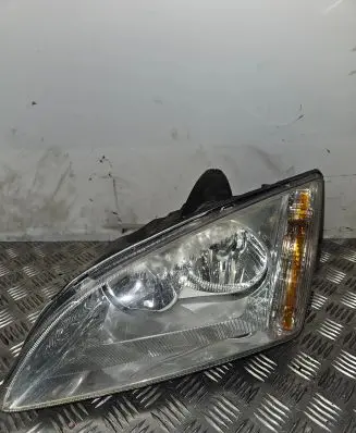 Ford Focus Headlight/headlamp 4M5113K060BA VP4M5X13K060BA