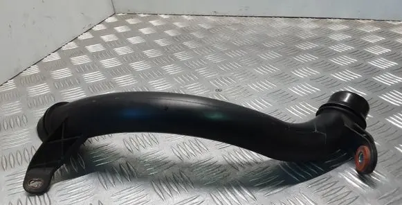 Intercooler hose/pipe