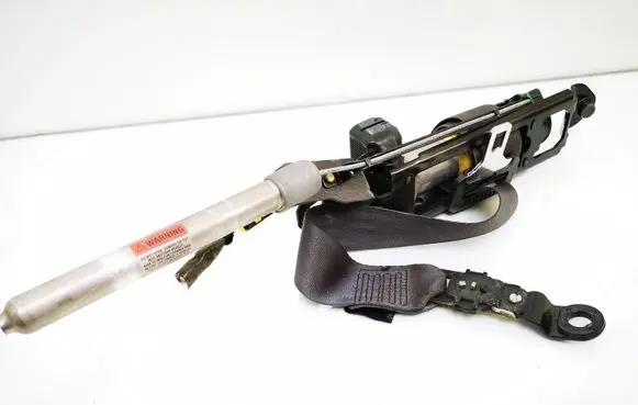 Volvo V70 Front seatbelt 8626240