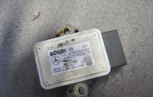 Mercedes-Benz E W211 ESP acceleration yaw rate sensor A2165420018