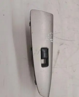 Toyota Corolla Verso E121 Electric window control switch 7423113110 13120
