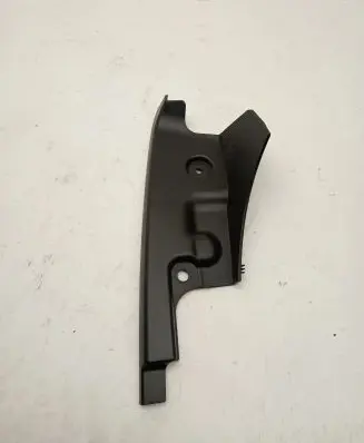 BMW X6 F16 Rear/tail light trim molding 7386660