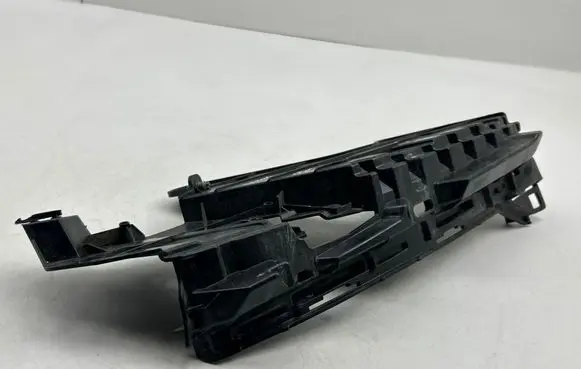 Jeep Grand Cherokee WL Headlight/headlamp mounting bracket 6002TM0623