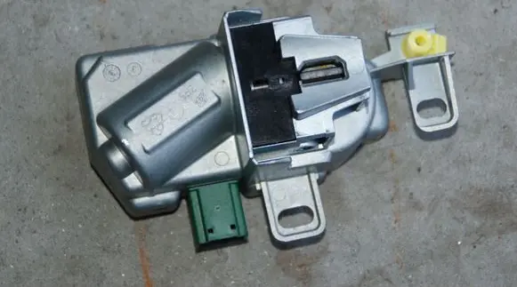 Steering wheel lock