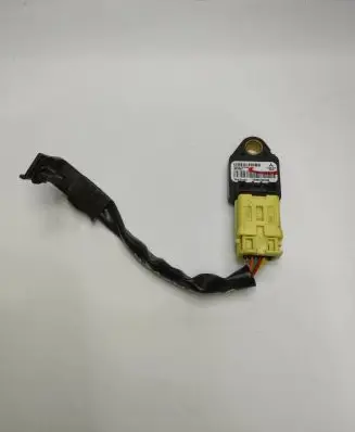 Mitsubishi Outlander Airbag deployment crash/impact sensor 8651A001 39754C TBZME3140ZE440