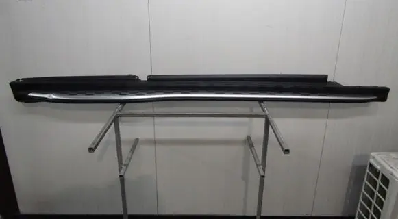 Front sill (body part)