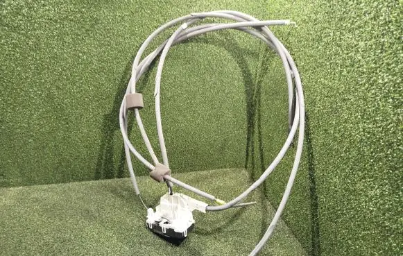 Volkswagen Crafter Sliding door lock A9067304335 45081168