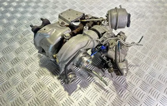 Mazda 6 Turbo 8103570002 8103560001 SH0113700