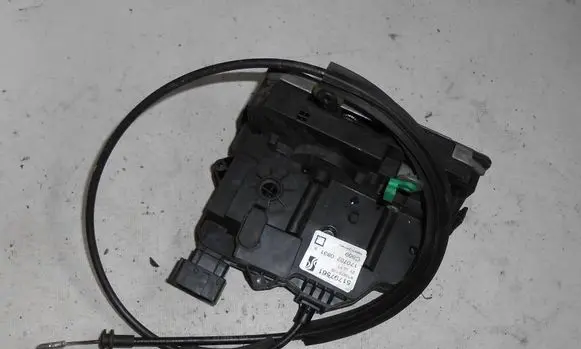 Fiat Grande Punto Front door lock 51797561