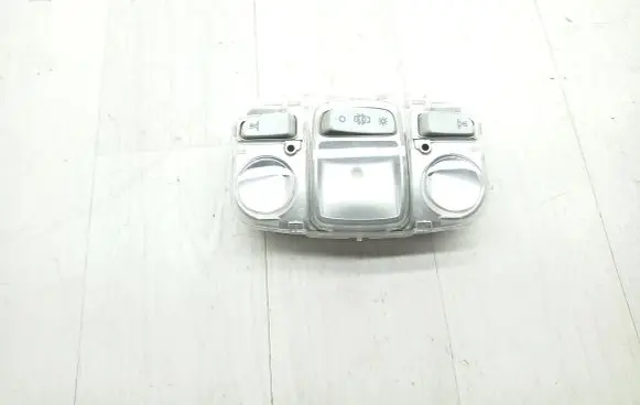 Peugeot 208 Front seat light