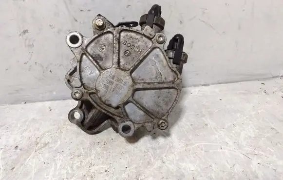 Peugeot 407 Vacuum pump 4R8Q2A451AE