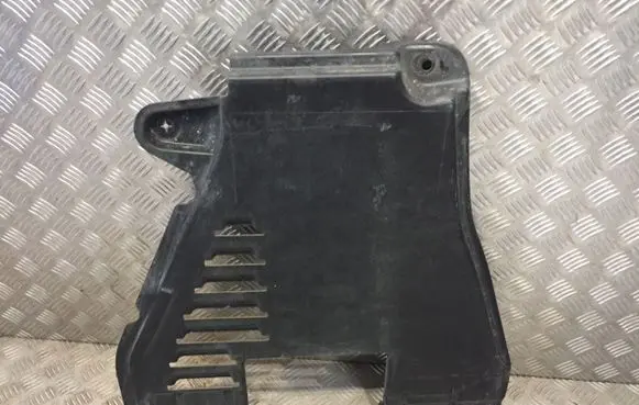 Mercedes-Benz GLE W167 Engine splash shield/under tray A1676803707