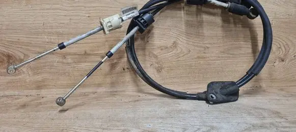 Volvo S60 Gear shift cable linkage 30681396