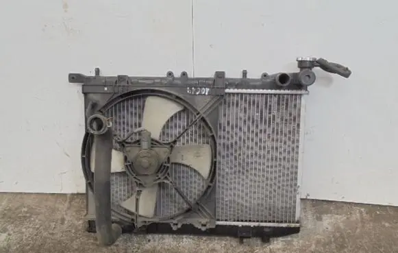 Nissan Sunny Coolant radiator TH-04217D