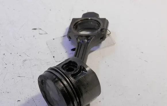 Volkswagen Caddy Piston 