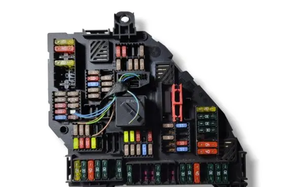 BMW 5 F10 F11 Fuse module 317033451 9252813 02739554