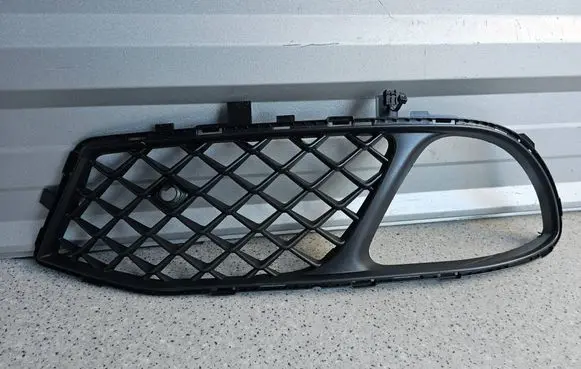 Alfa Romeo Giulia Front bumper lower grill 156108667 156119014