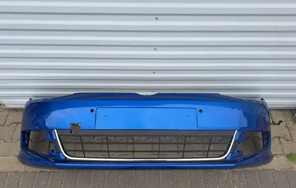 Volkswagen Sharan Front bumper 7N0807221A 7N0807217E