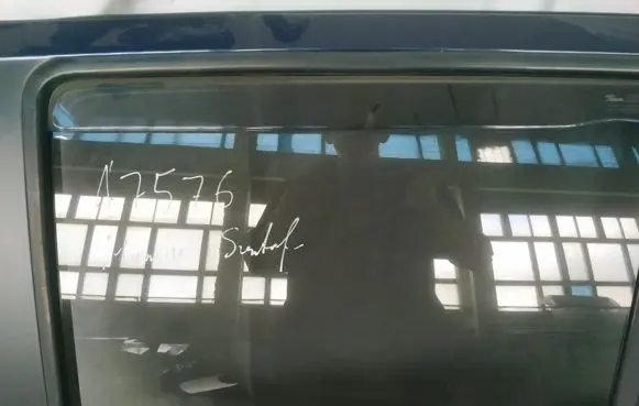 Hyundai Santa Fe Rear door window glass