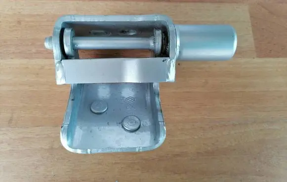 Renault Clio III Rear door lower hinge 8200864611 824205786R 864611