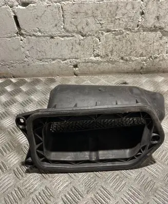 Audi A8 S8 D4 4H Air intake duct part 4H1819904A