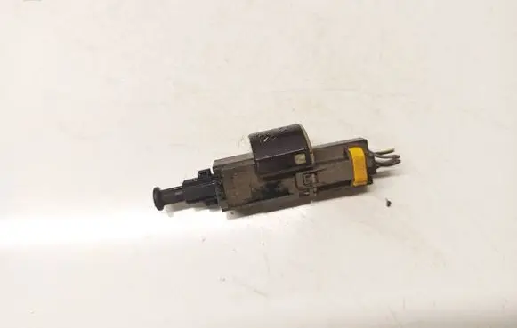Opel Astra G Brake pedal sensor switch 09132299