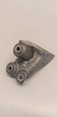 Volvo XC40 Engine mount bracket 32253993