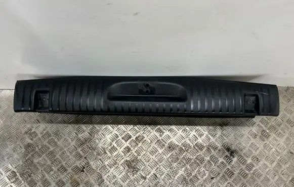 Chrysler Pacifica Trunk/boot sill cover protection 5RH96DX9AE 101910040BLR