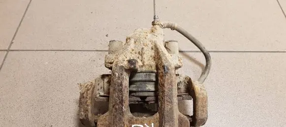 Mercedes-Benz GL X164 Rear brake caliper 