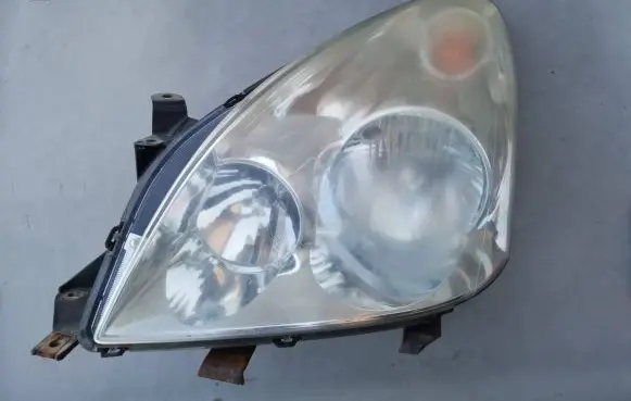Toyota Corolla Verso E121 Headlight/headlamp 801037J38 SN37 DN1S00H