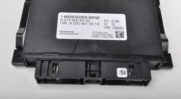 Mercedes-Benz GLA H247 Gearbox control unit/module A2139008430