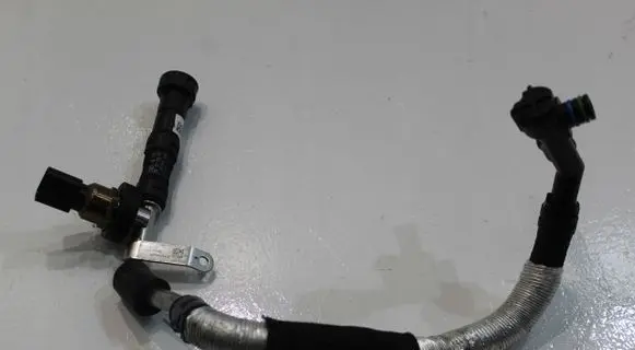 Volkswagen Touareg III Fuel pressure sensor 059906054G